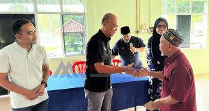 Mangsa Ribut Terima Sumbangan Tabung Bencana Daerah di Rembia